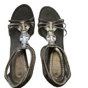 Newyork Transit Silver Wedged Heels!